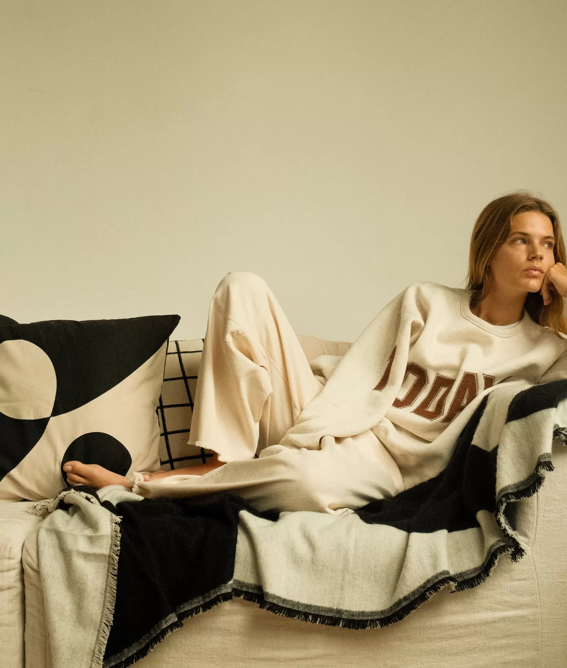 Federe 10Days - Set Comodo da X Pezzi in Tessuto Traspirante con Design Moderno di Lois Schindeler, Ideali per Camera da Letto