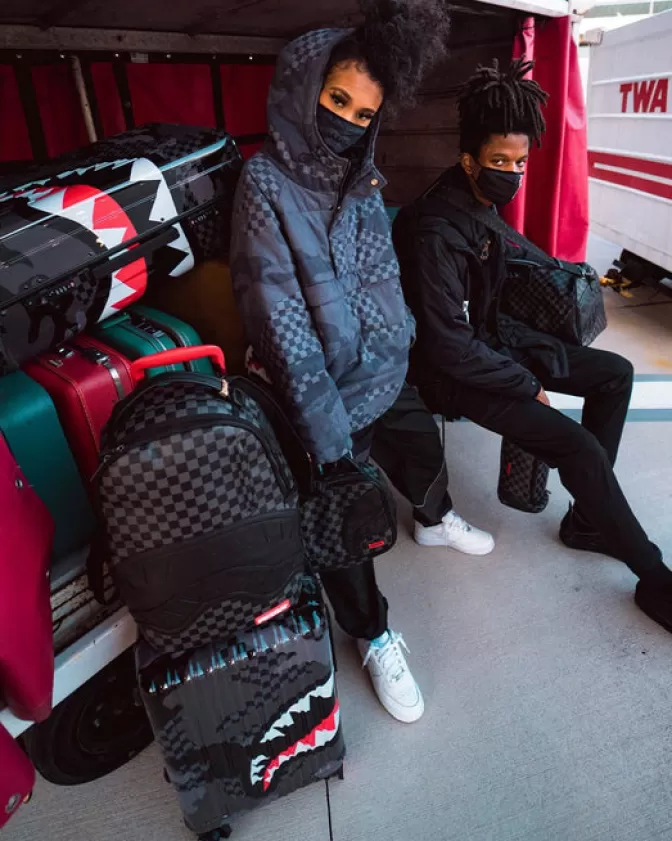 Sprayground Sharknautics 3AM: Set da Viaggio Completo con 3 Valigie Full-Size - Design Urban Futuristico