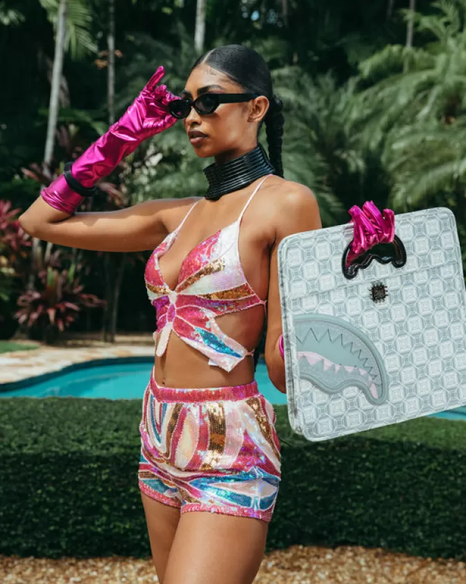 Borsa Sprayground A.I.8 - Design Intelligente con Ispirazione Africana | Elegante e Pratica per la Donna Moderna Sempre in Movimento | Compagna Urbana dal Tocco Cosmopolita 

Stile Unico, Funzionalità Senza Tempo - La Scelta Perfetta per la Vita Metropolitana