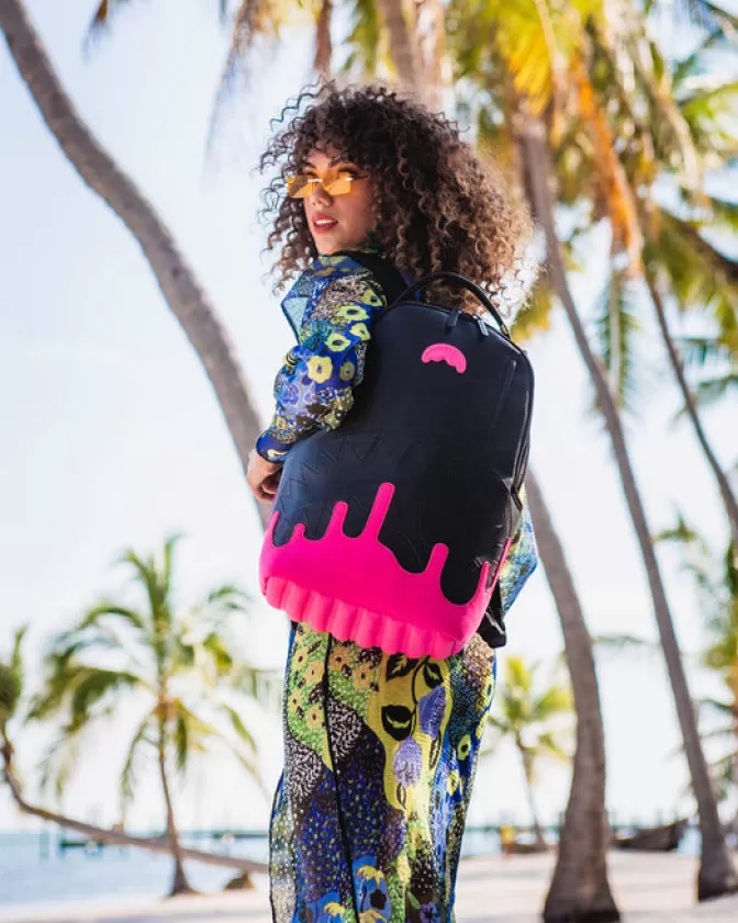 Zaino Sprayground DLXV - Design Anti-Gravità in Rosa Neon con Scompi Intelligenti