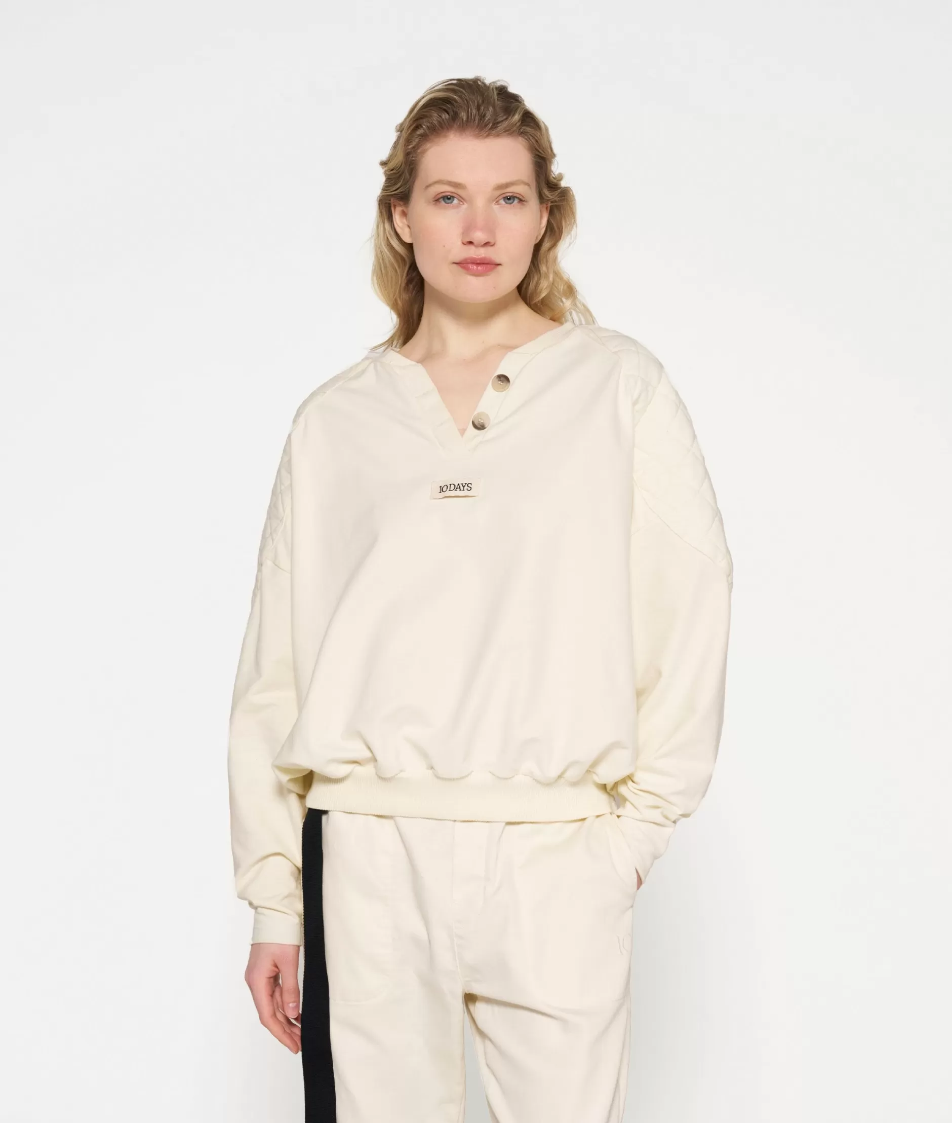 Donna 10DAYS - Felpa con Cappuccio Comoda Stile Casual, Maglione Perfetto per Serate in Città