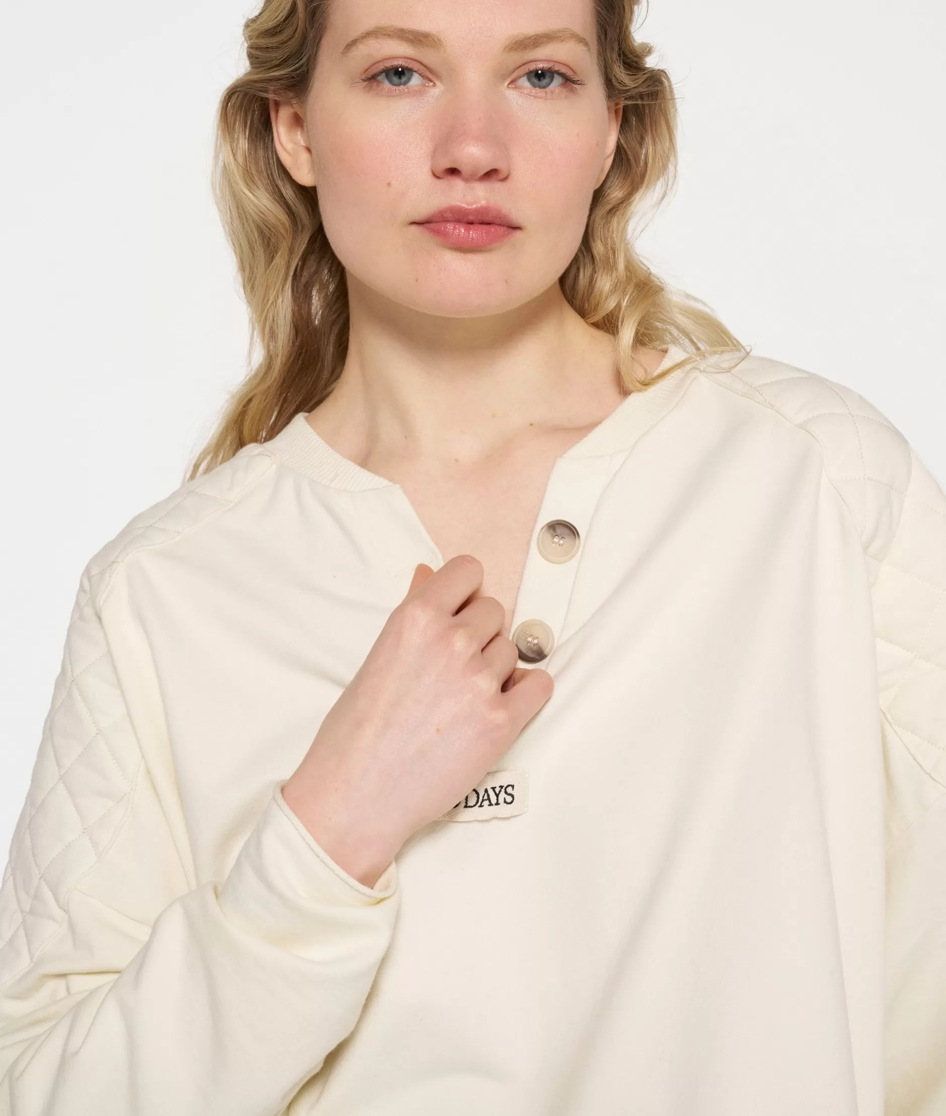 Donna 10DAYS - Felpa con Cappuccio Comoda Stile Casual, Maglione Perfetto per Serate in Città