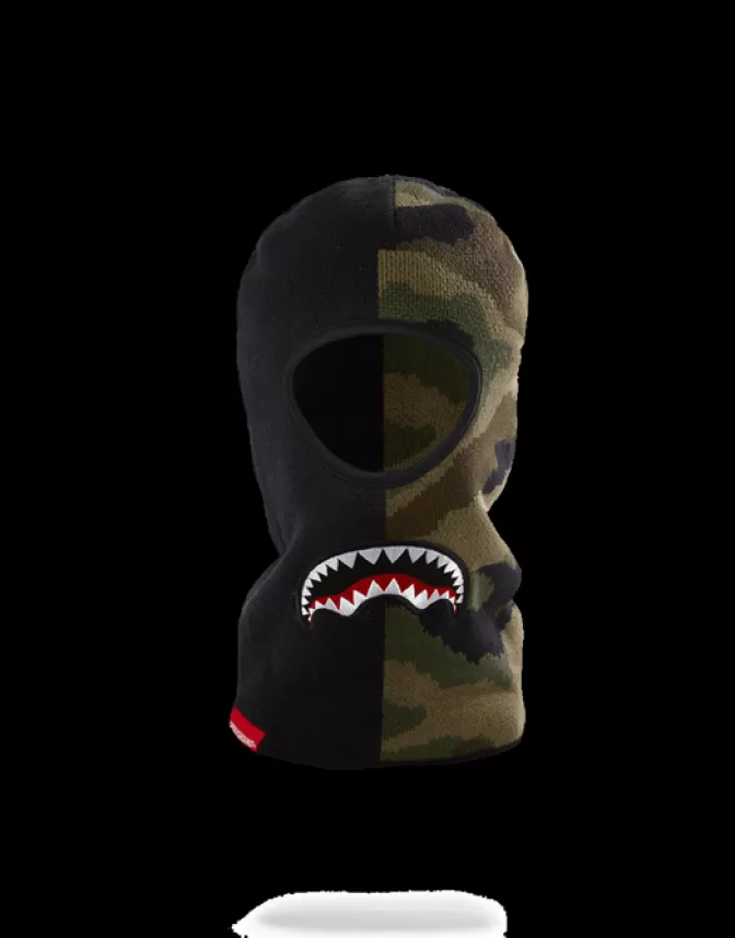 Passamontagna Sprayground - Design Urbano con Stampa Mimetica Distruttiva (Edizione Limitata)

Maschera Termica Avventura Urbana - Trama Camouflage Esclusiva by Sprayground

Coprivolto Sportivo con Stile Unico - Mimetica Innovativa per Attività Outdoor

Passamontagna Tattico Sprayground - Protezione con Personalità in Trama Pixel Camo