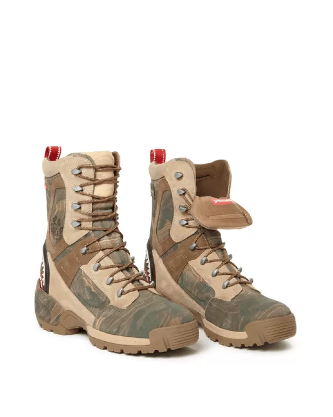 Scarpe tattiche Sprayground Cobra Fuerza - Edizione limitata 1/280 con mimetismo terreno, design militare avanzato per paracadutisti, produzione artigianale colombiana.