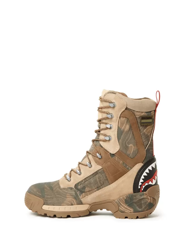 Scarpe tattiche Sprayground Cobra Fuerza - Edizione limitata 1/280 con mimetismo terreno, design militare avanzato per paracadutisti, produzione artigianale colombiana.