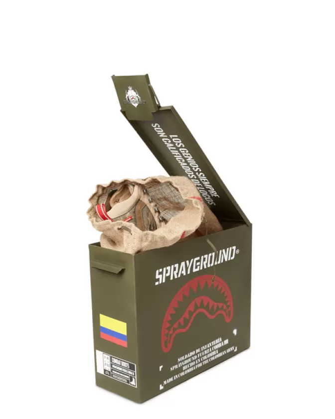 Scarpe tattiche Sprayground Cobra Fuerza - Edizione limitata 1/280 con mimetismo terreno, design militare avanzato per paracadutisti, produzione artigianale colombiana.