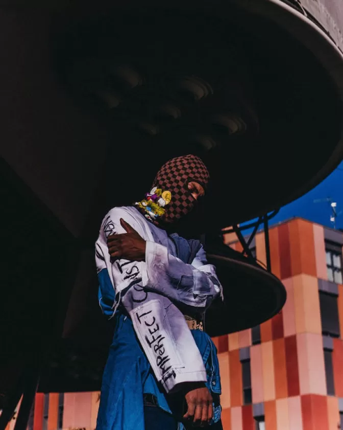 Passamontagna Sprayground x Chase Bank - Accessori Termici per Escursioni Polari, Design Esclusivo per Sport Invernali e Avventure Urbane