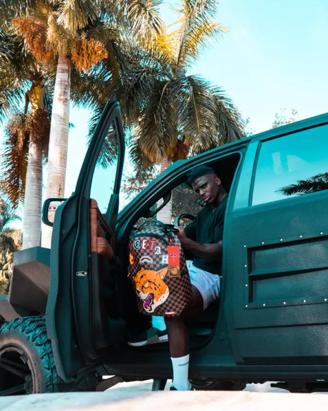 Zaino Sprayground Limited Edition - Squalo Veloce con Stampa Ghepardo (Collab Esclusiva Tyreek Hill)