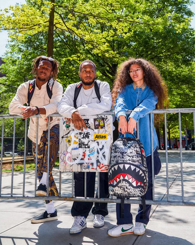 Zaino Sprayground DLXV Cromo Distruttore - Design Futuristico con Finiture Specchiate per Stile Urbano e Avventure Dynamiche