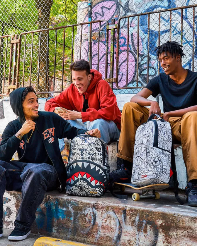 Zaino Sprayground DLXV Cromo Distruttore - Design Futuristico con Finiture Specchiate per Stile Urbano e Avventure Dynamiche