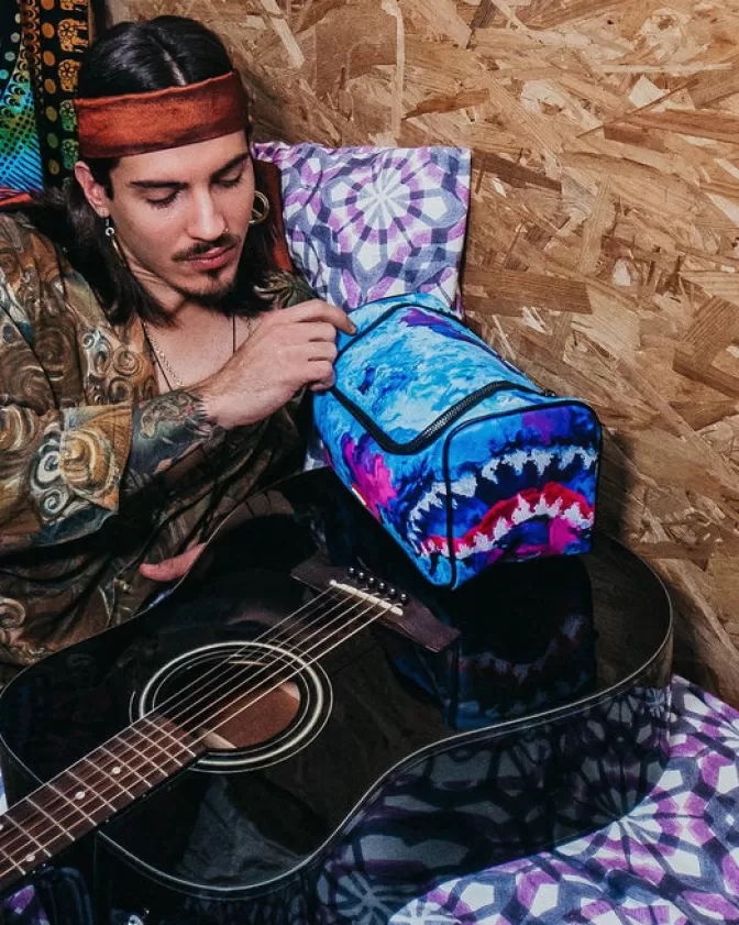 Sprayground Portaoggetti da Viaggio Stile Urban - Borsa Multifunzione con Effetto Colore Dinamico, Ideale per Accessori e Piccoli Oggetti  

(：，：1. 