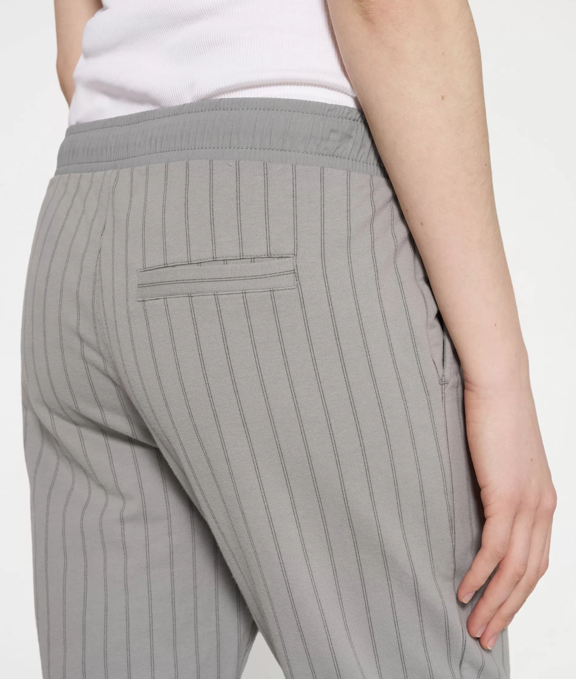 Jogger Donna a Gamba Corta con Righe Sottili - 10DAYS Stile Casual Confortevole