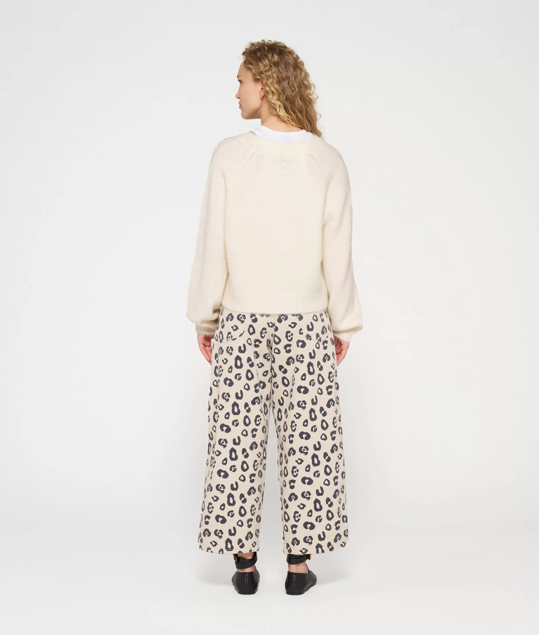 Maglione Donna Corto con Scollo a V | 10DAYS - Lavorazione a Maglia Morbida per Stile Casual