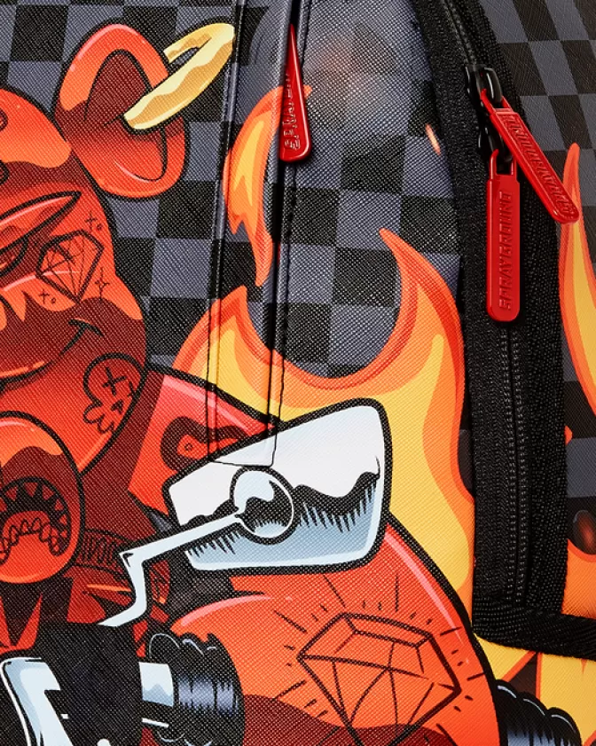 Sprayground - Zaino Streetwear Design Edgy con Squalo Fiammato | Modello DLXV | Capienza XL | Tessuto Resistente | Stile Unico!