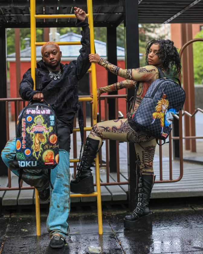 Zaino Sprayground Edizione Speciale Dragon Ball Z - Design Onda Energetica con Stile Predatore (Modello DLXV)