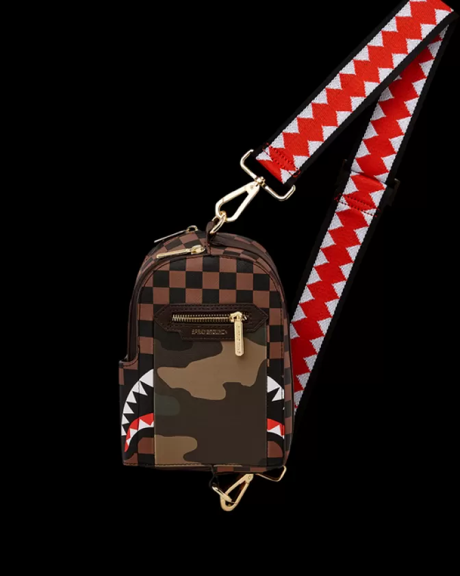 Borsa a tracolla Sprayground: Tasche dorate con zip e dettagli squali su sfondo Parigi, perfetta per lo stile urbano