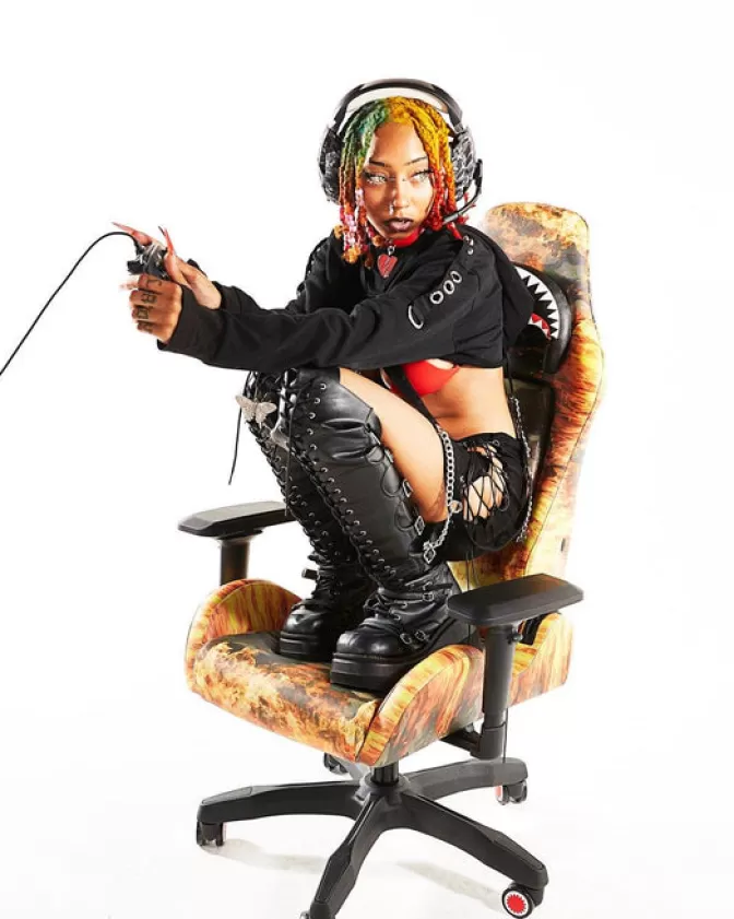 Sprayground Poltrona Gaming Mimetica Flammata - Edizione Limitata da Collezione (Design Esclusivo)