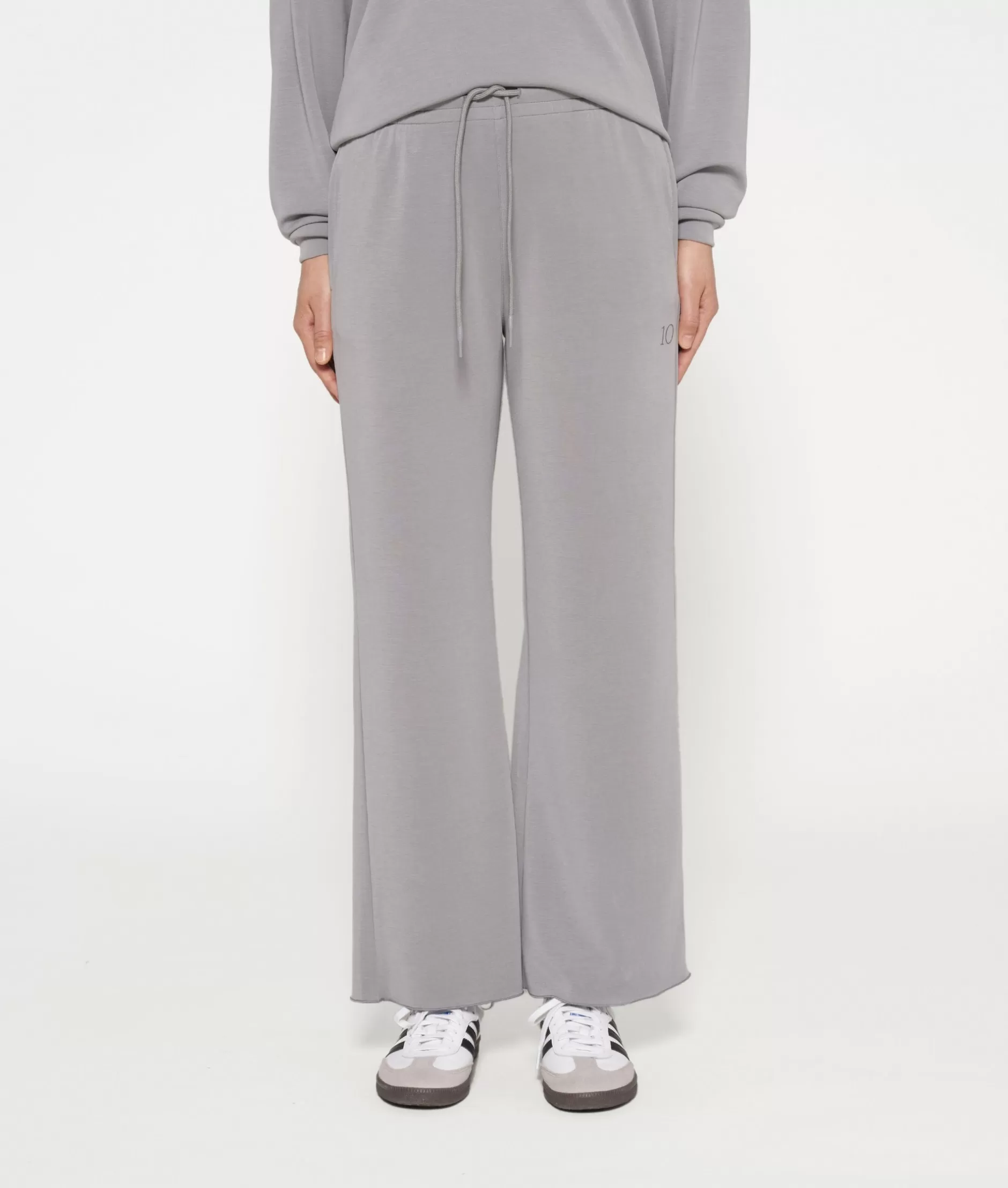 Pantaloni Donna in Tessuto Morbido - Gamba Svasata e Vita Alta per Stile Casual e Tendenza Moda 2024 | Confortevoli e Versatili per 10 Giorni di Look Perfetti