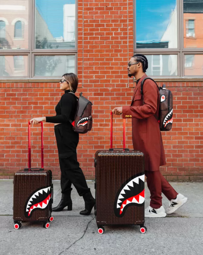 Valigia Rigida XXL Sprayground: Design Sharknauties con Squali Frenetici - Prezzo Imperdibile per Viaggi Stilosi