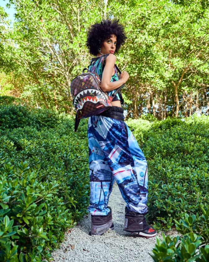 Sprayground Zaino Streetwear Stile Selvaggio - Design Esclusivo Giungla di Squali per Uso Urbano 

(：：1. 2.