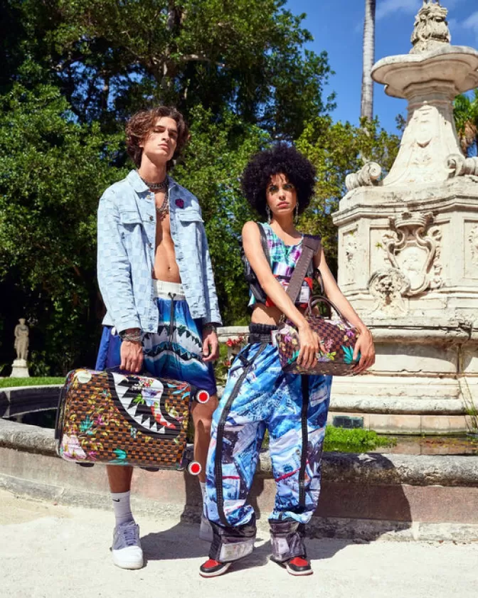 Sprayground - Valigia Cabina Rigida con Design Esclusivo 