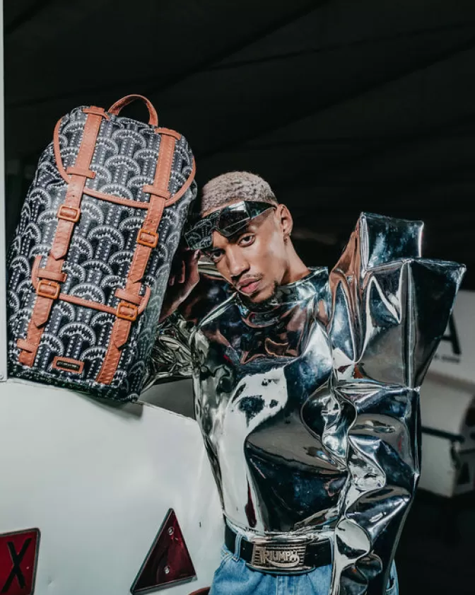 Sprayground Zaino Urbano Hills - Design Iconico con Catene Illuchains, Stile Streetwear Impermeabile