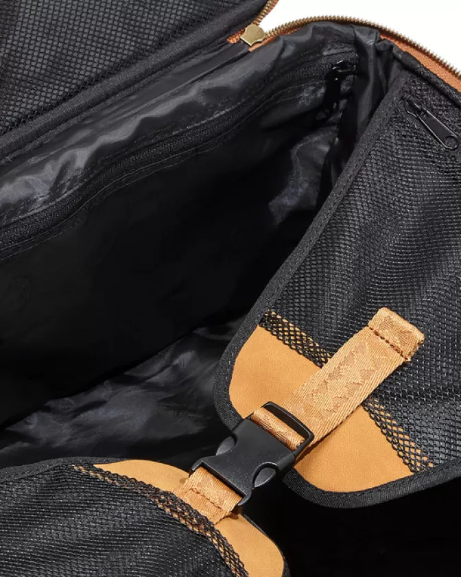 Valigia Cabina Illuminata con Catene ILLUCHAINS - JETSETTER di Sprayground | Offerta Imperdibile per Viaggiatori Stilosi | Design Unico per Trasporto Smart  

Valigia da Cabina JETSETTER con Catene Luminose | Sprayground ILLUCHAINS | Promo Esclusiva per Bagagli Intelligenti | Viaggia in Stile con Questo Design Rivoluzionario  

Valigia Trasparente ILLUCHAINS JETSETTER | Sprayground per Viaggiatori Intraprendenti | Offerta Lampo su Bagaglio Cabina Tech con Stile Streetwear