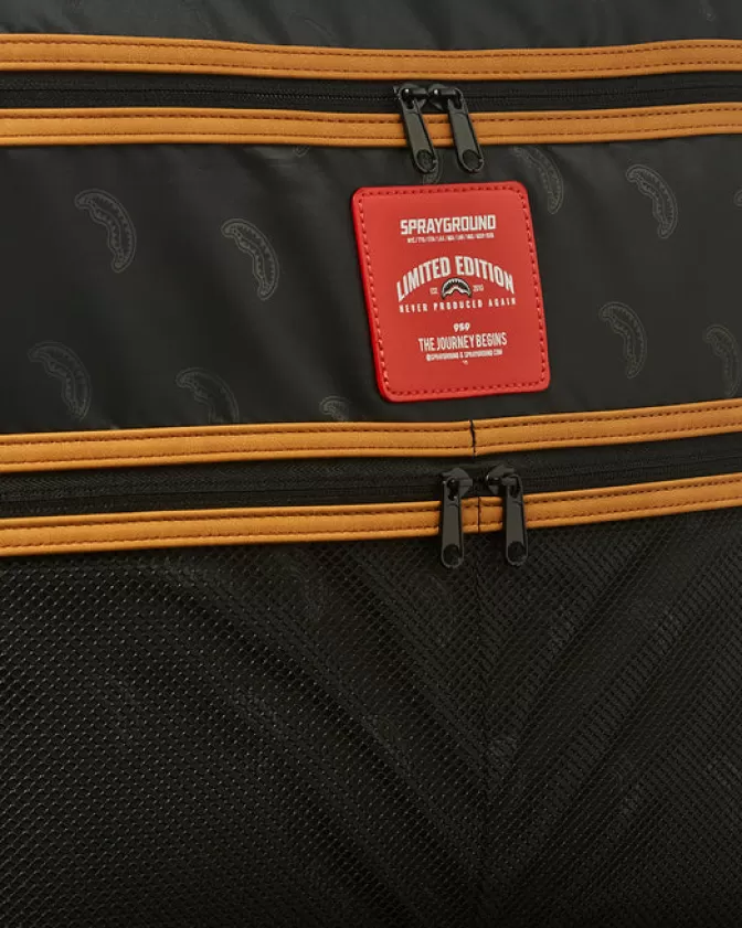 Valigia Cabina Illuminata con Catene ILLUCHAINS - JETSETTER di Sprayground | Offerta Imperdibile per Viaggiatori Stilosi | Design Unico per Trasporto Smart  

Valigia da Cabina JETSETTER con Catene Luminose | Sprayground ILLUCHAINS | Promo Esclusiva per Bagagli Intelligenti | Viaggia in Stile con Questo Design Rivoluzionario  

Valigia Trasparente ILLUCHAINS JETSETTER | Sprayground per Viaggiatori Intraprendenti | Offerta Lampo su Bagaglio Cabina Tech con Stile Streetwear