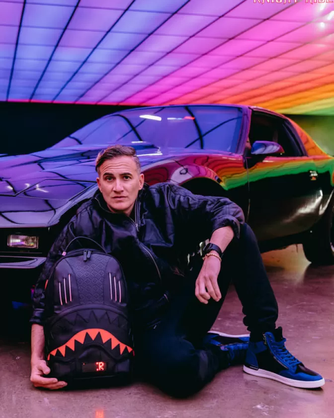 Zaino Sprayground Knight Rider K.I.T.T. con Luci LED Luminose e Design Turbo - Edizione Limitata in Promozione Imperdibile!