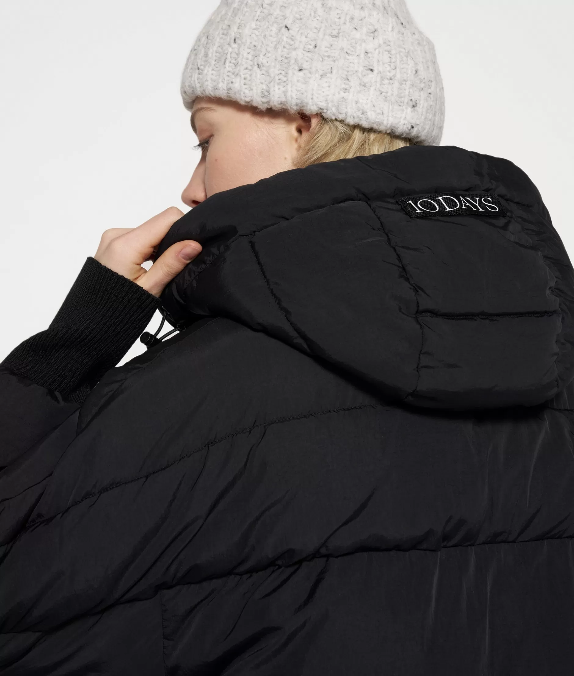 Donna 10 Giorni - Giacca Imbottita Lunga per Inverno 2024, Cappuccio Regolabile e Design Elegante, Calda e Impermeabile per Tempo Freddo