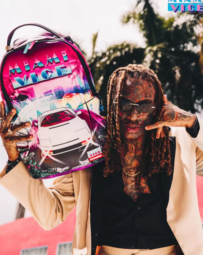 Zaino Sprayground DLXV - Ispirazione Miami Vice con design retrò anni '80 per stile urbano vibrante