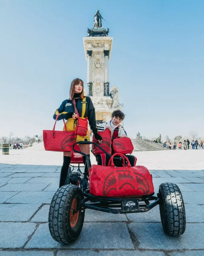 Borsello Snack Sprayground - Portavalori Stiloso con Compartimento Monetario