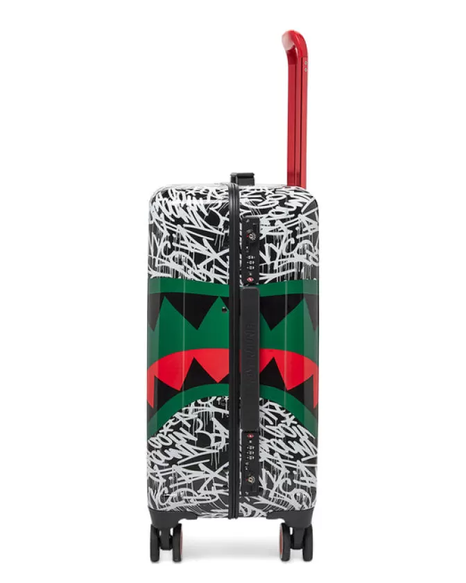 Sprayground Novità - Valigia Cabina Rigida Impermeabile SHARKNAUTICS Night Edition  
Pronta per l'Avventura con Design Antiurto e Chiusura Ermetica