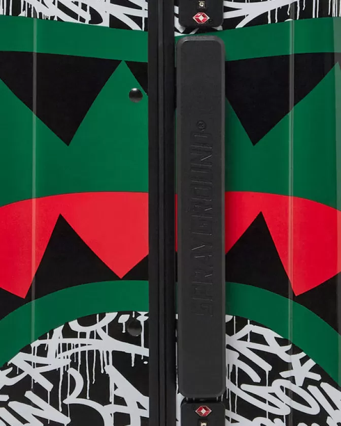 Sprayground Novità - Valigia Cabina Rigida Impermeabile SHARKNAUTICS Night Edition  
Pronta per l'Avventura con Design Antiurto e Chiusura Ermetica