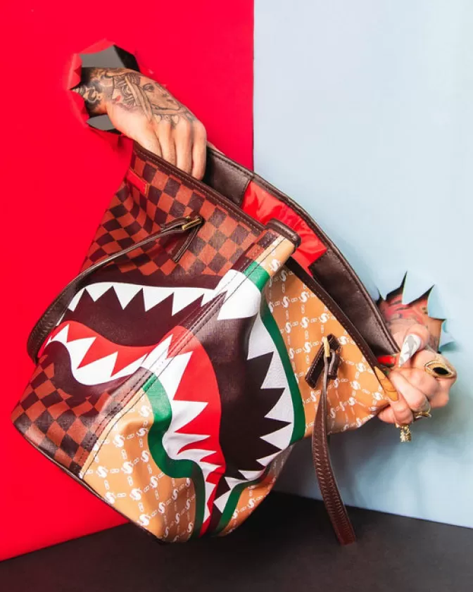 Sprayground Borsa Iconica: Dualità Urbana Parigi/Firenze - Tracolla Stile Streetwear con Design Esclusivo