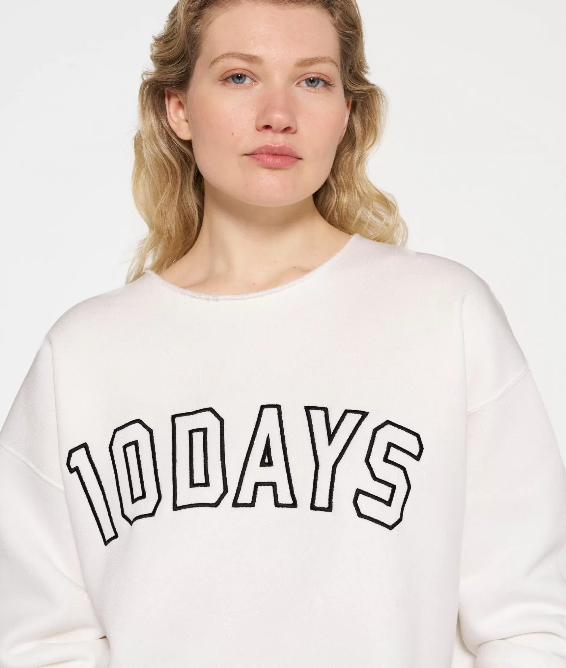Maglione Donna con Rifiniture Grezze - Stile Urban 10DAYS