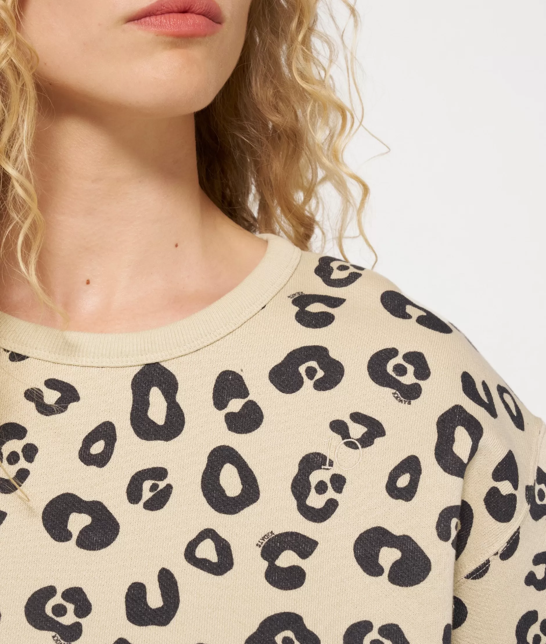 Felpa Donna 10DAYS con Bordi Sfilacciati - Stampa Leopardata per un Look Grintoso