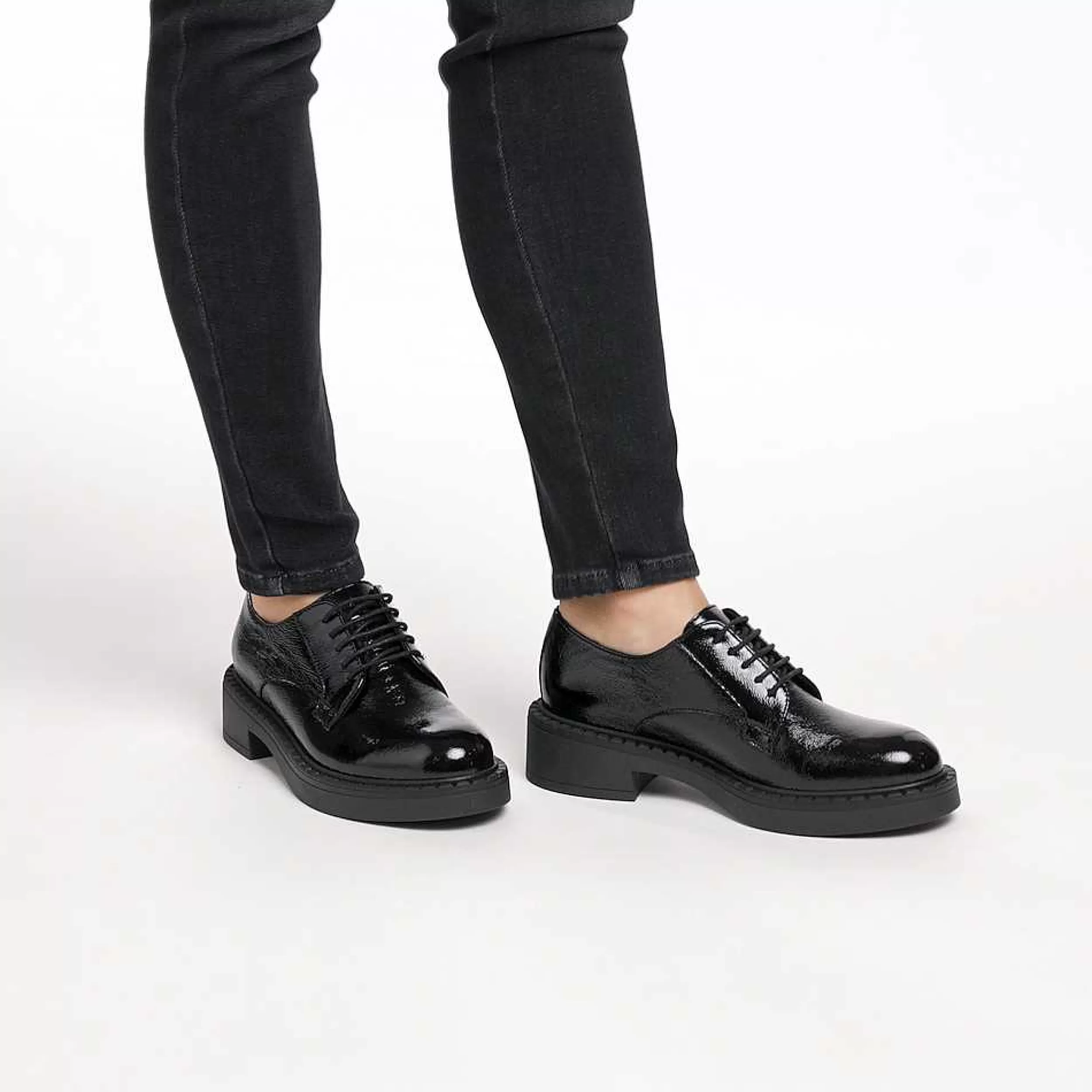 Scarpe Eleganti con Lacci in Pelle Laccata - Mocassini Donna con Suola Rialzata, Design Confortevole e Stile Versatile per Tutto il Giorno