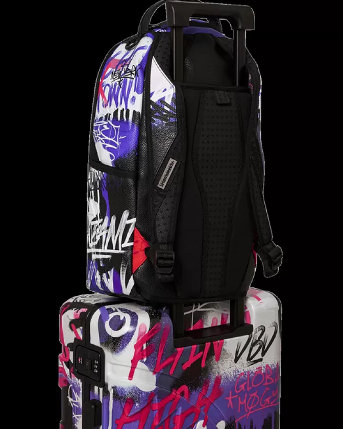 Valigia Cabina Rigida Sprayground Shark Atelier - Design Squalo Iconico e Funzionalità Nautiche per Viaggi Stilosi

(：，，，