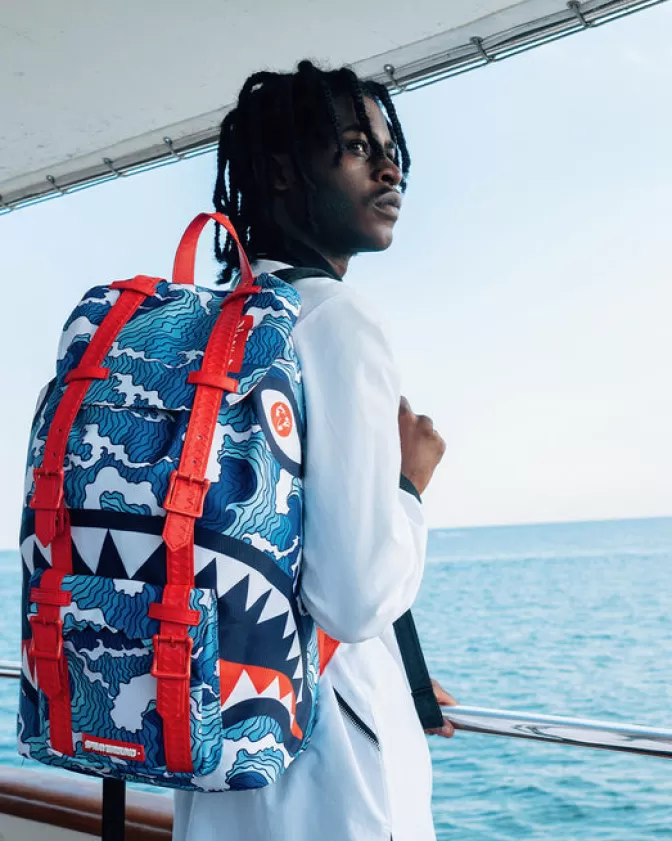 Zaino Sprayground Hills Shark Wave - Design Esclusivo per Stile Urbano
