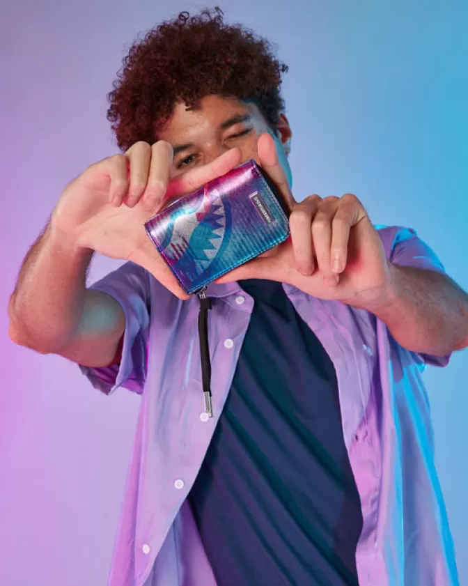 Portafogli Tech SharkClub - Linea Sprayground con design a squame e chip RFID integrato