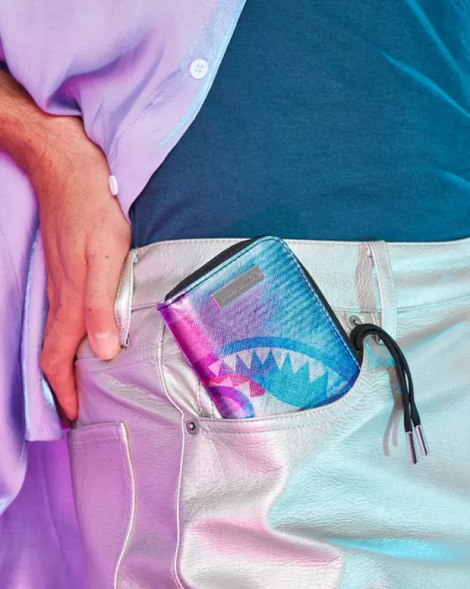 Portafogli Tech SharkClub - Linea Sprayground con design a squame e chip RFID integrato