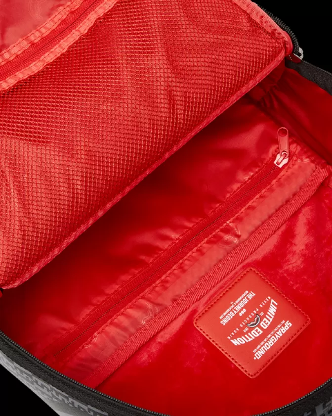 Zaino Sprayground Design Squalo Stealth - Modello Pilota DLXV per stile unico