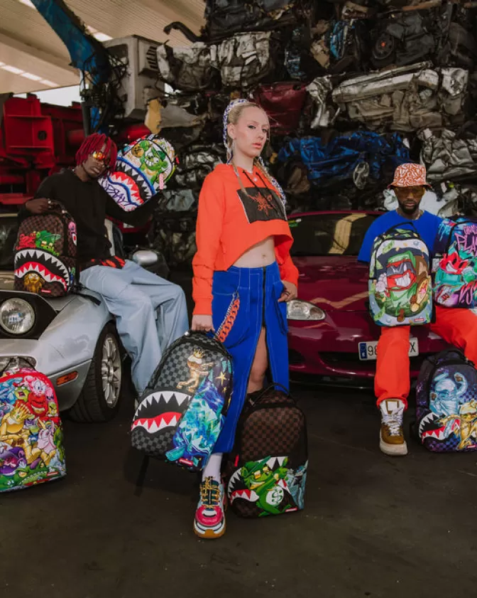 Sprayground Zaino Sneakin Design Esclusivo con Squali Urbani e Stile Parigi (DLXV)