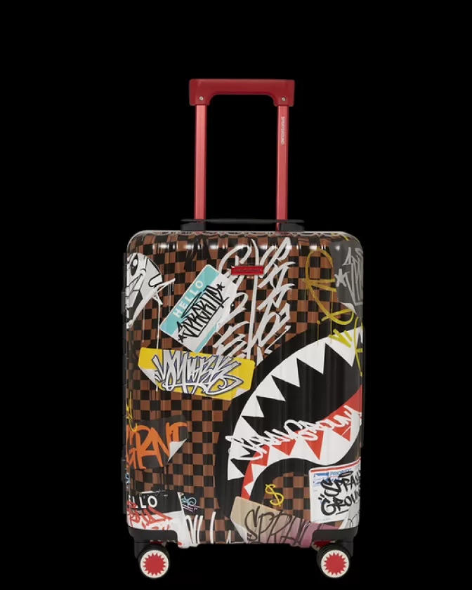 Sprayground | Valigia Rigida Cabina SharknauTIc – Edizione Limitata Sharks in Paris, Tendenze Streetwear 2024