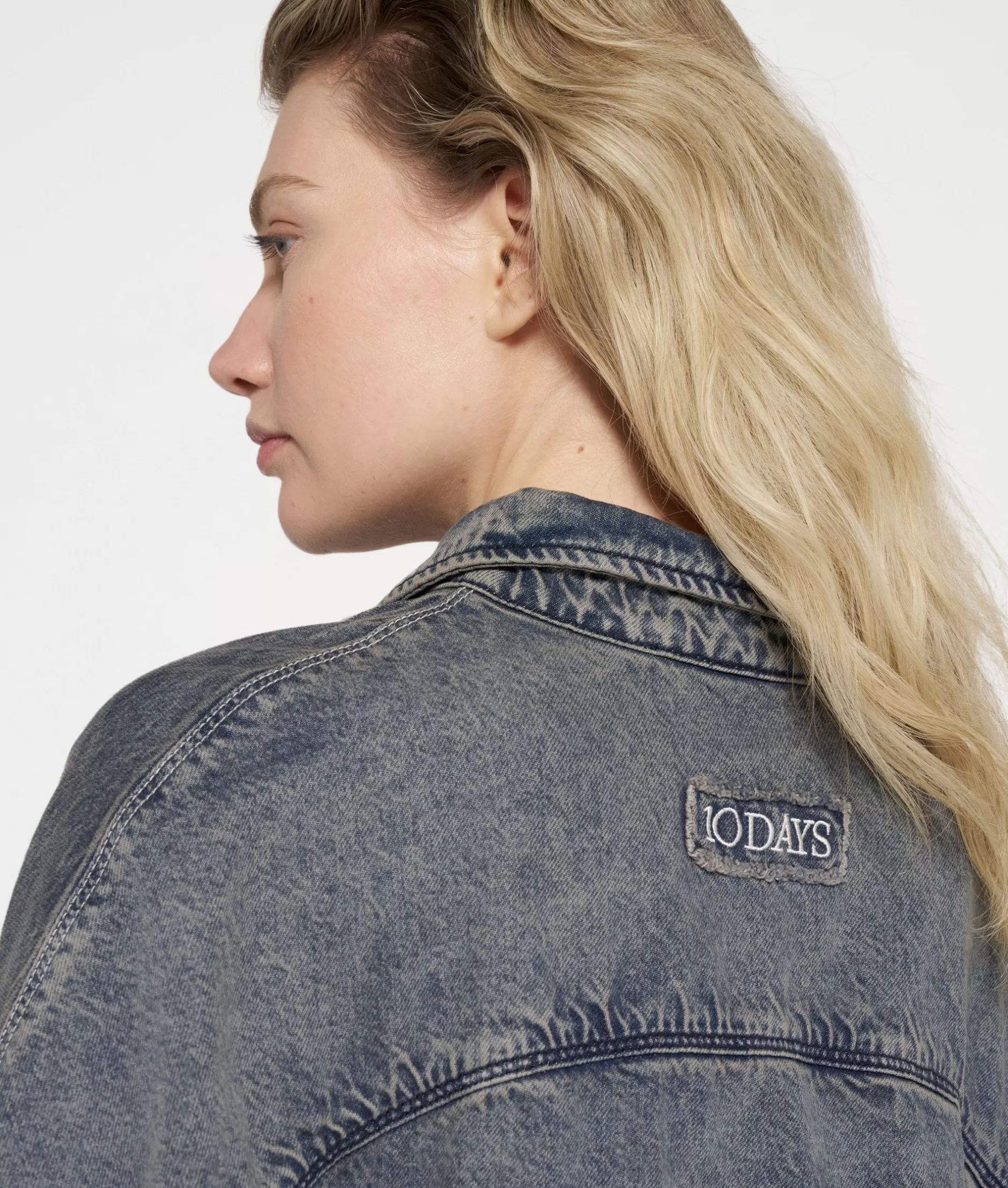 Camicia Donna 10DAYS in Denim Morbido - Taglio Oversize e Stile Fluido