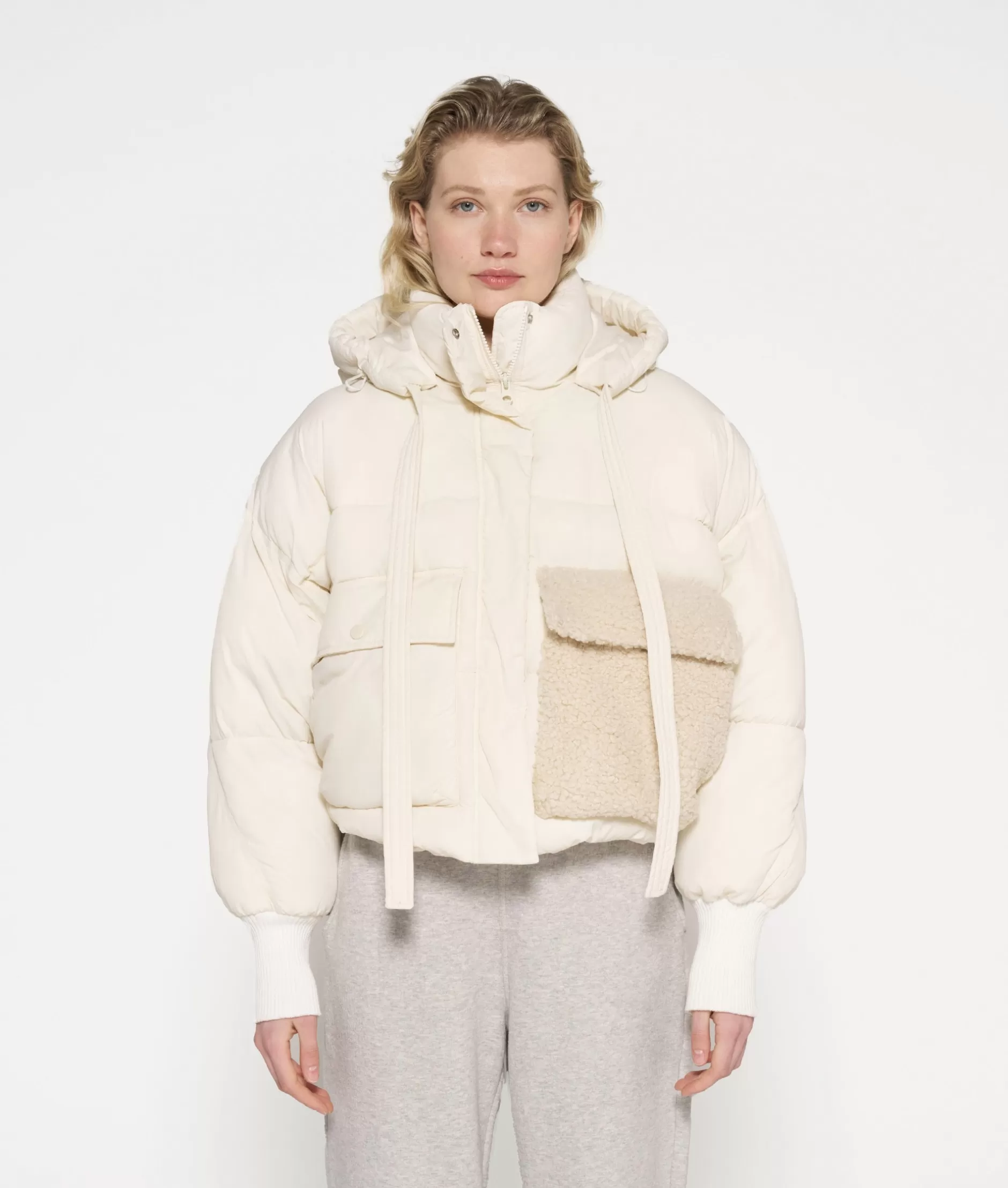Piumino Corto 10DAYS - Giacca Imbottita Donna Autunno-Inverno, Leggero e Morbido per 10 Giorni di Calore Stilizzato