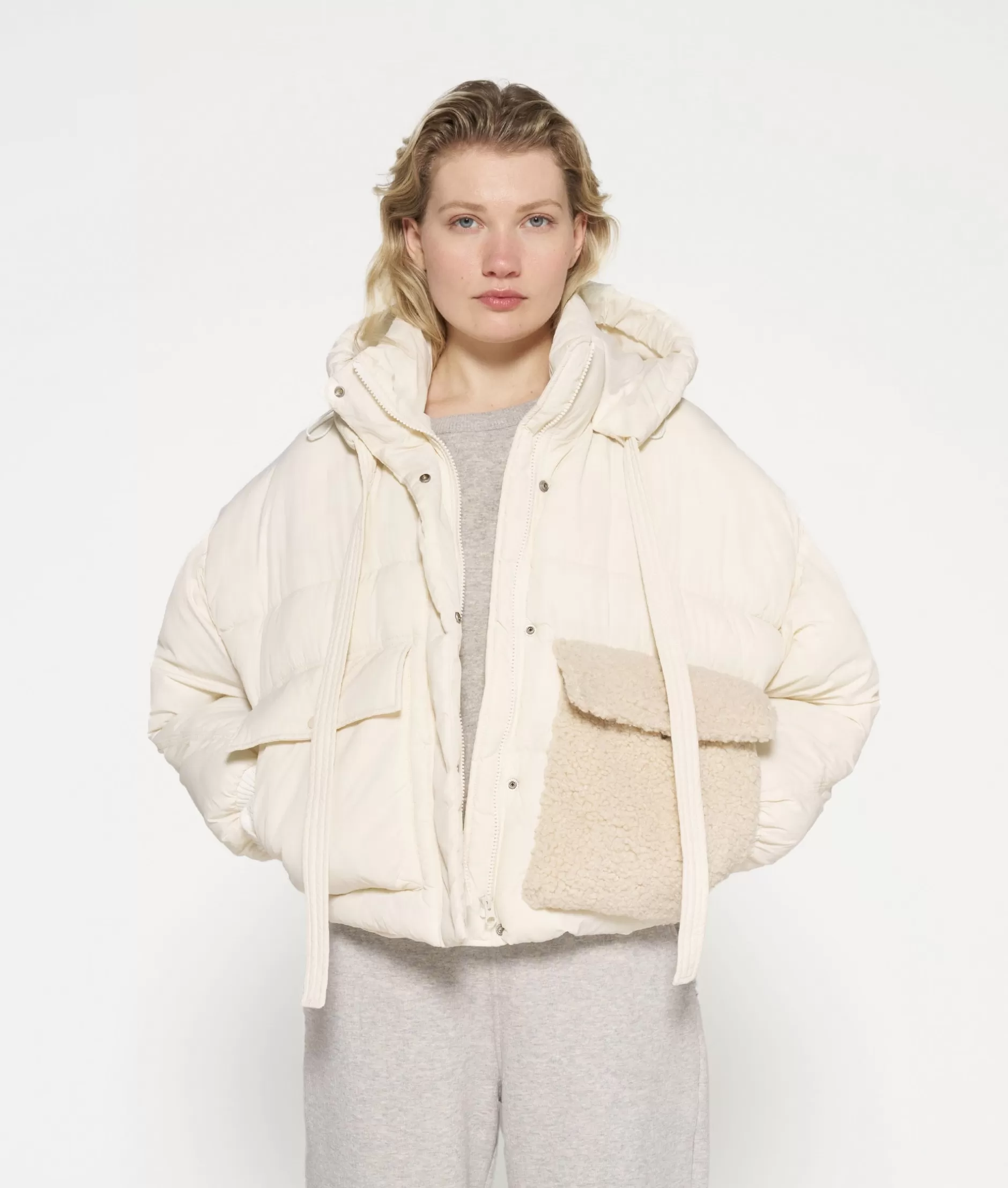 Piumino Corto 10DAYS - Giacca Imbottita Donna Autunno-Inverno, Leggero e Morbido per 10 Giorni di Calore Stilizzato