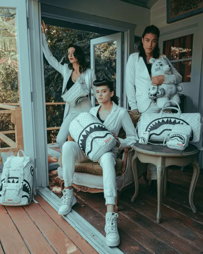 Portafoglio Elegante Split Payment con Rifiniture a Perla - Collezione Sprayground