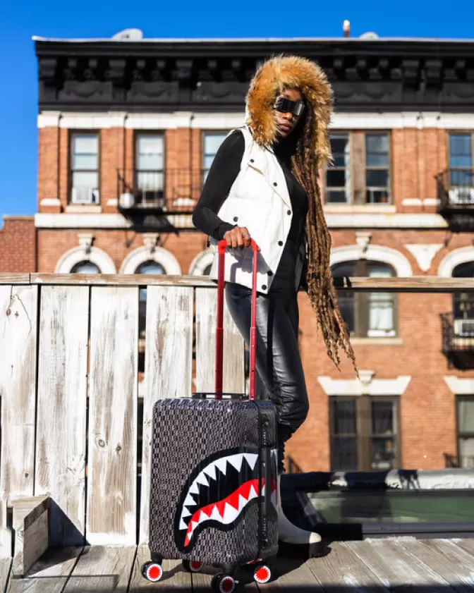 Valigia da Cabina Ultraleggera SharknauTECH Rigida - Design SprayGatti Revv | Nuova Linea Sprayground